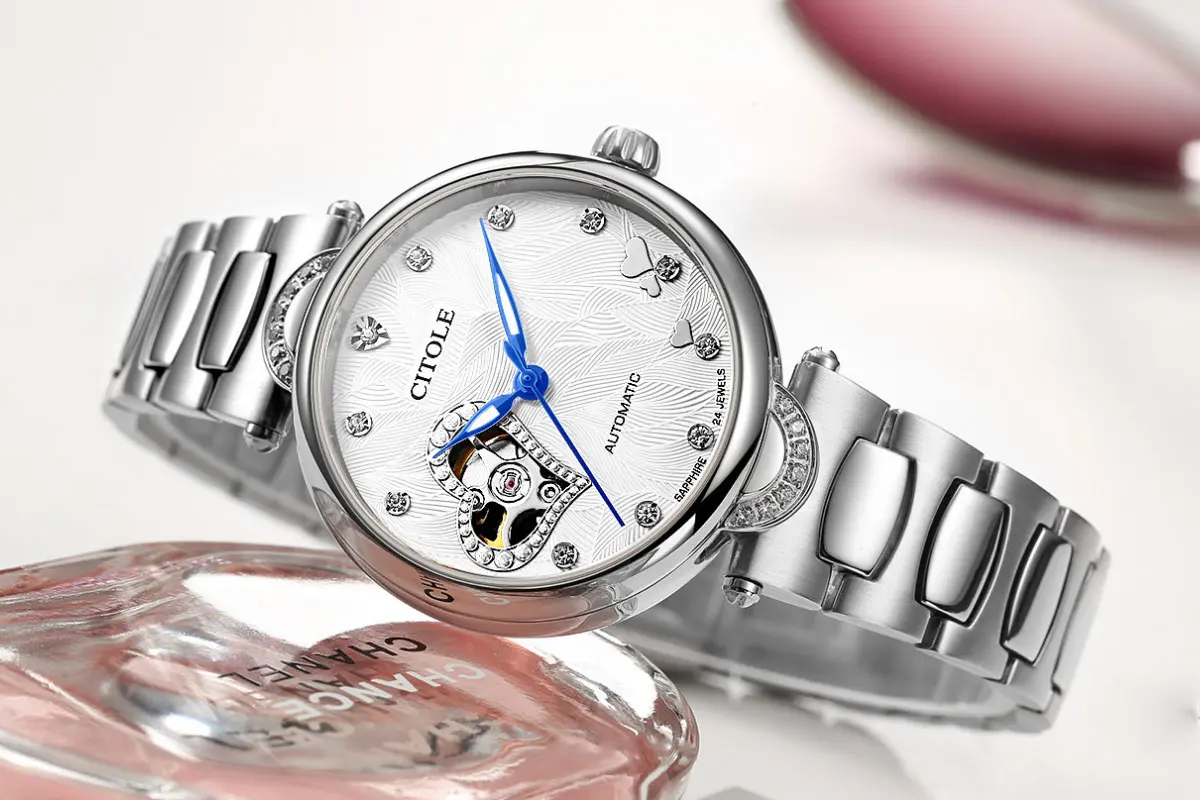 KINGTIS精铁时品牌LOGO设计案例-盾牌E元素标志设计