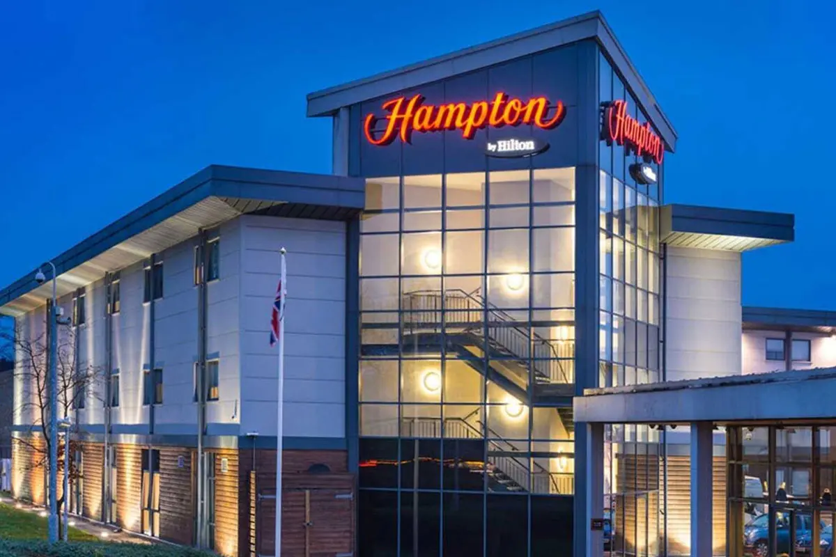 Hampton Inn大门口