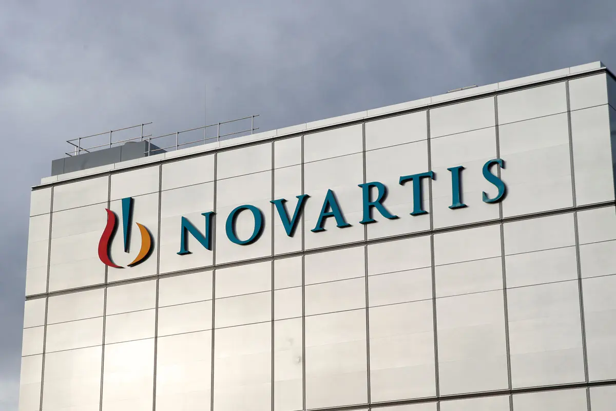 Novartis诺华招牌