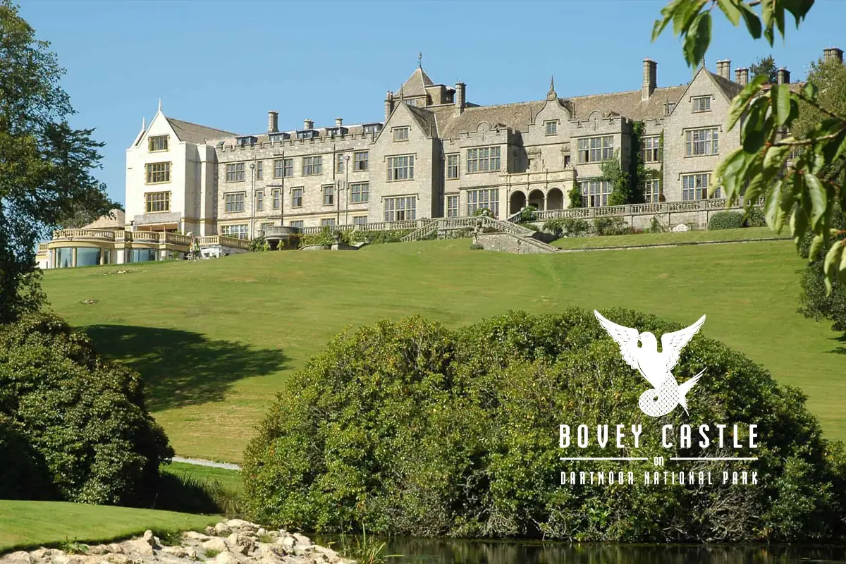 Bovey Castle酒店大门口