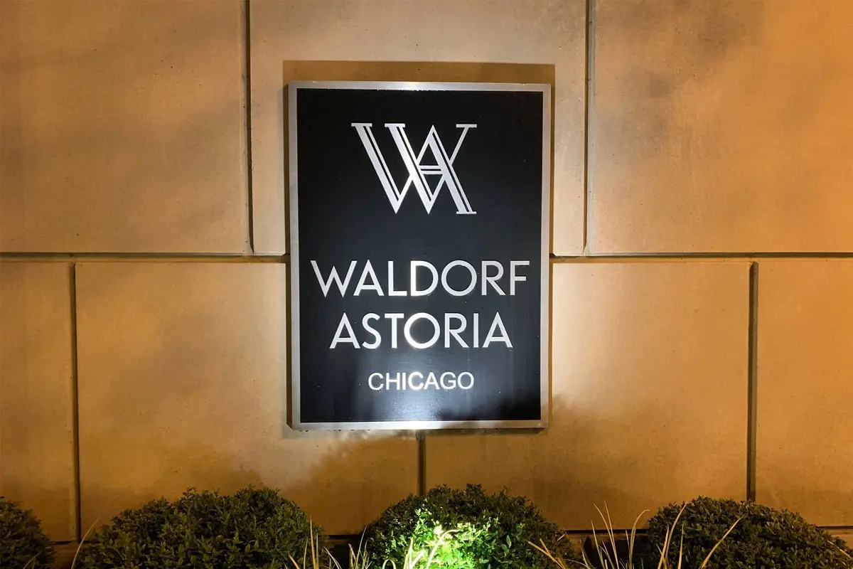 Waldorf Astoria招牌