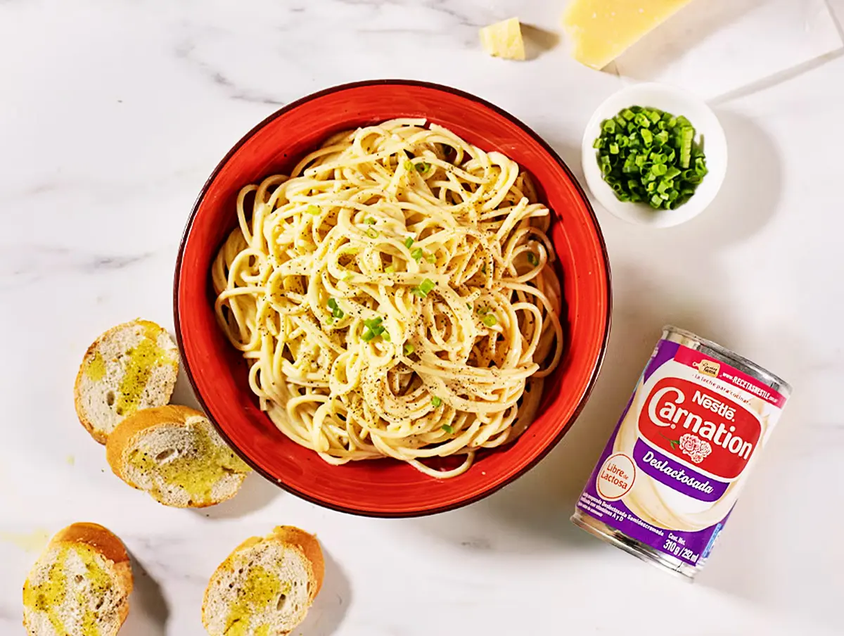 康乃馨脱乳糖-乳糖标志设计