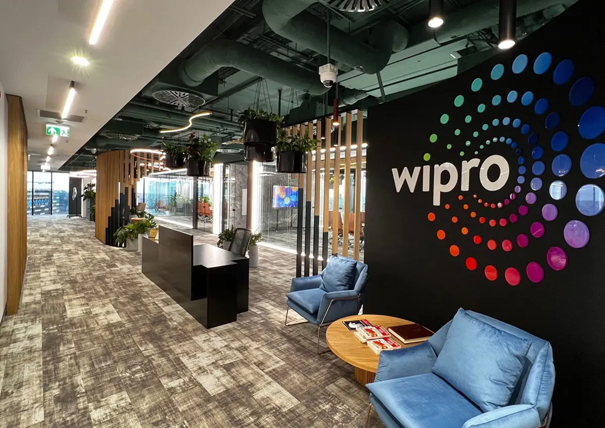 Wipro印度威普罗IT服务外包机构办公室-花朵标志设计